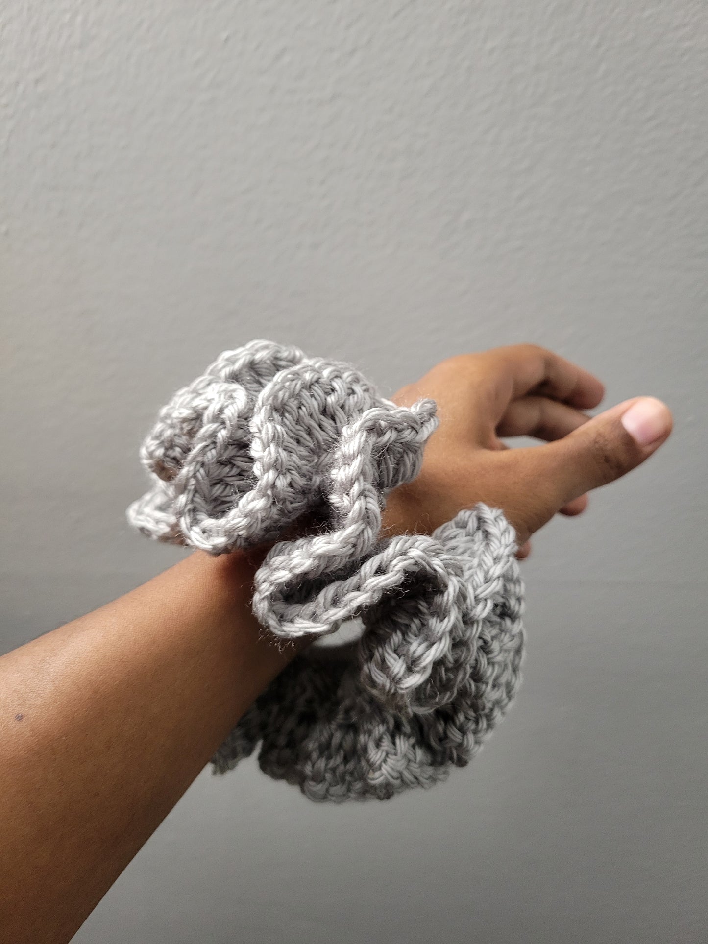 Custom/Personalized 1-2 Row Crochet Scrunchie, Ruffle Scrunchie, Handmade Scrunchie, Ponytail Holders.