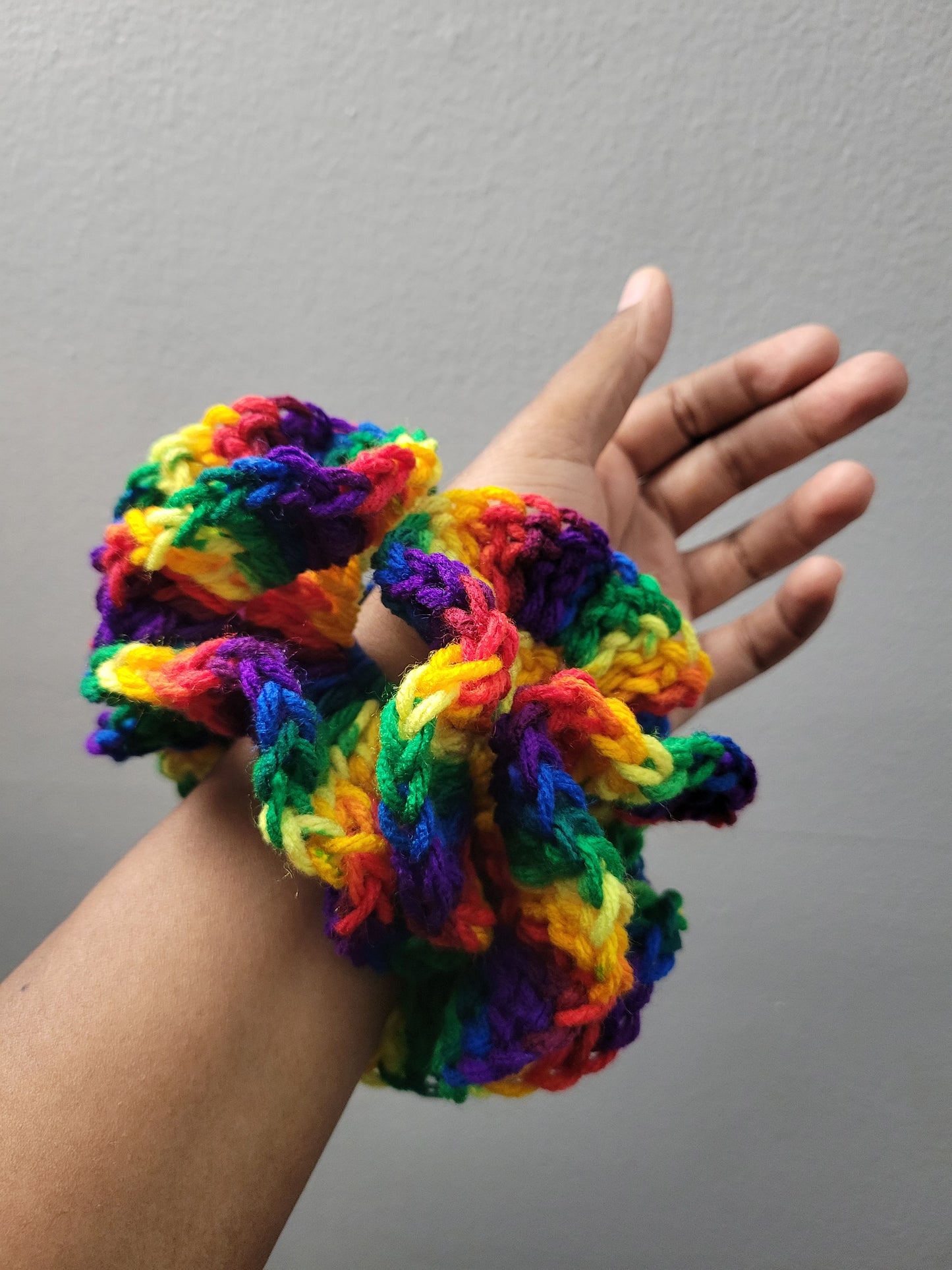Custom/Personalized 1-2 Row Crochet Scrunchie, Ruffle Scrunchie, Handmade Scrunchie, Ponytail Holders.