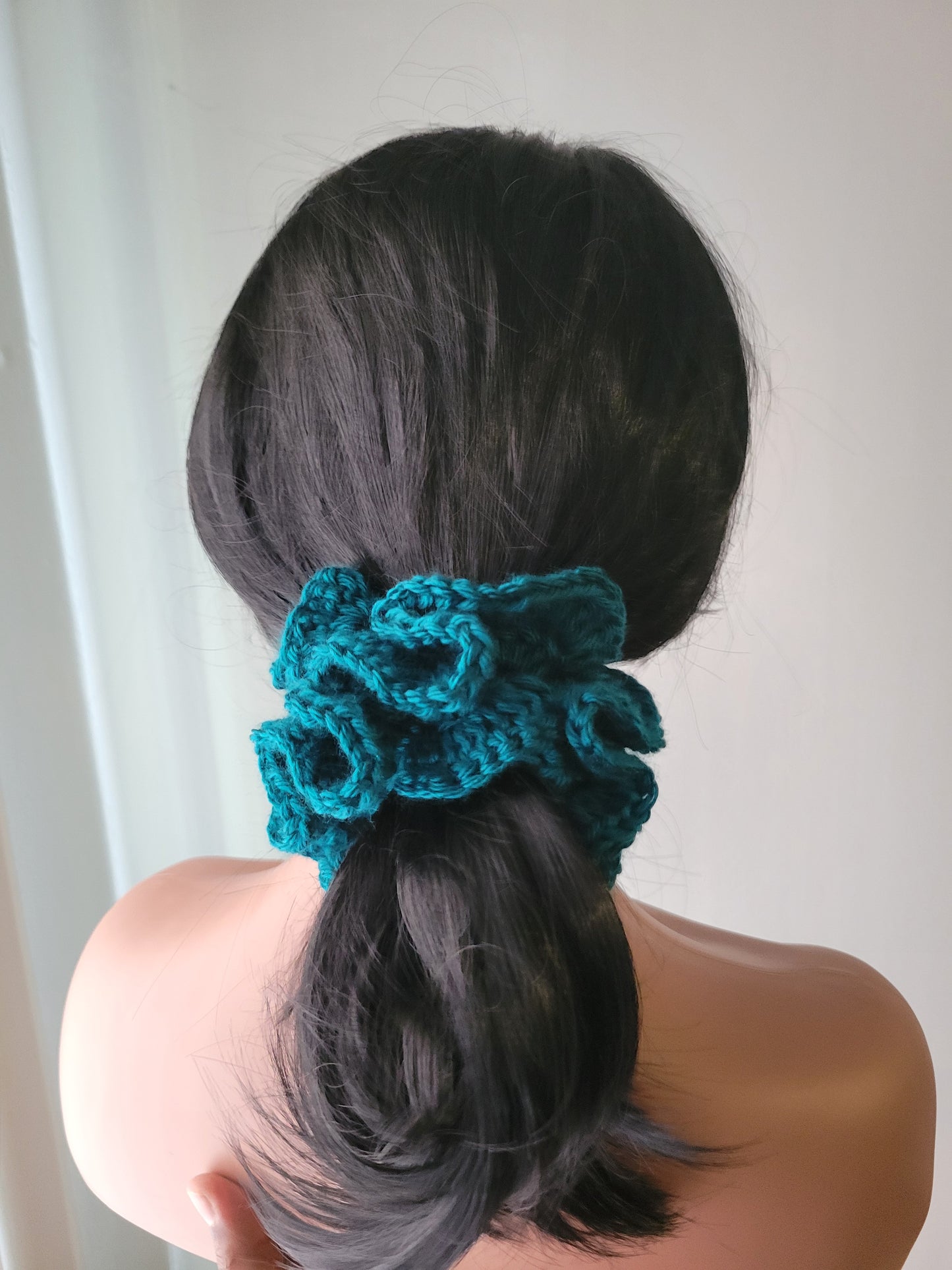 Custom/Personalized 1-2 Row Crochet Scrunchie, Ruffle Scrunchie, Handmade Scrunchie, Ponytail Holders.
