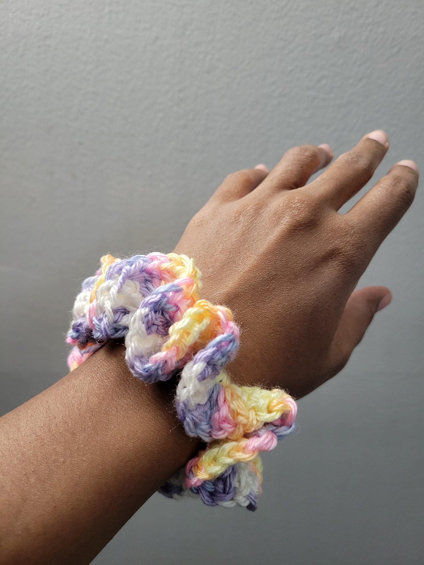 Custom/Personalized 1-2 Row Crochet Scrunchie, Ruffle Scrunchie, Handmade Scrunchie, Ponytail Holders.