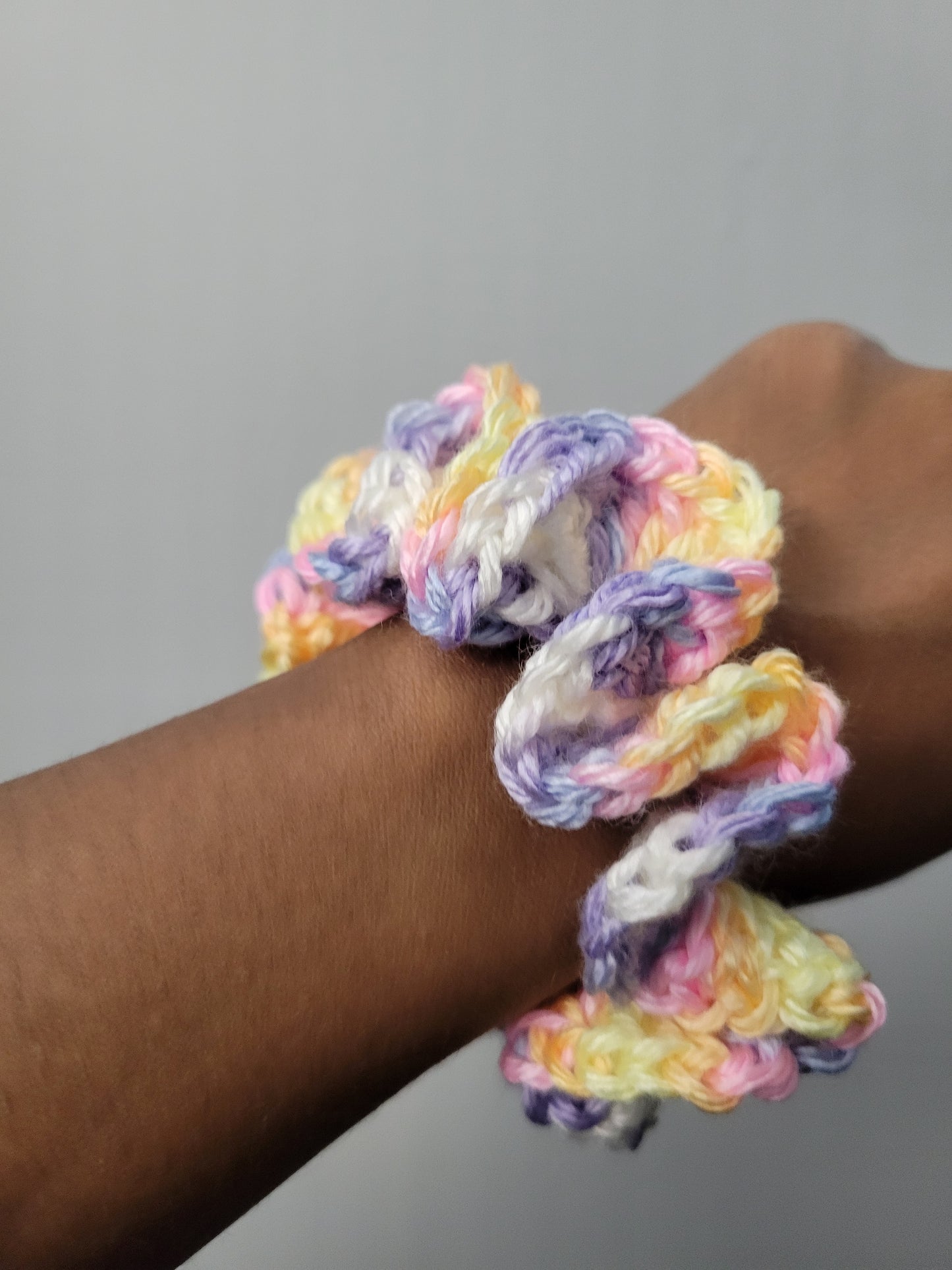 Custom/Personalized 1-2 Row Crochet Scrunchie, Ruffle Scrunchie, Handmade Scrunchie, Ponytail Holders.