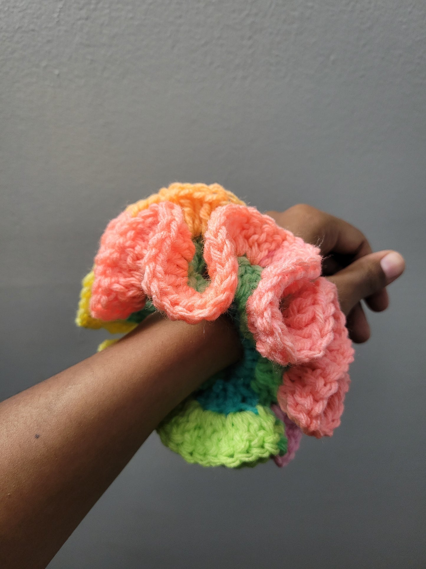 Custom/Personalized 1-2 Row Crochet Scrunchie, Ruffle Scrunchie, Handmade Scrunchie, Ponytail Holders.